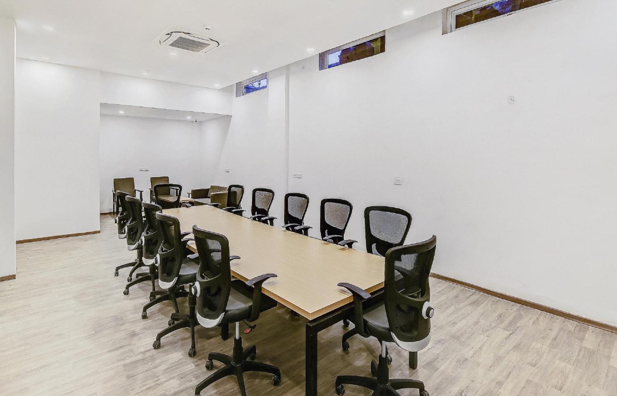 Townhouse Knowledge Park ||| Near Sharda University Greater Noida Exterior foto